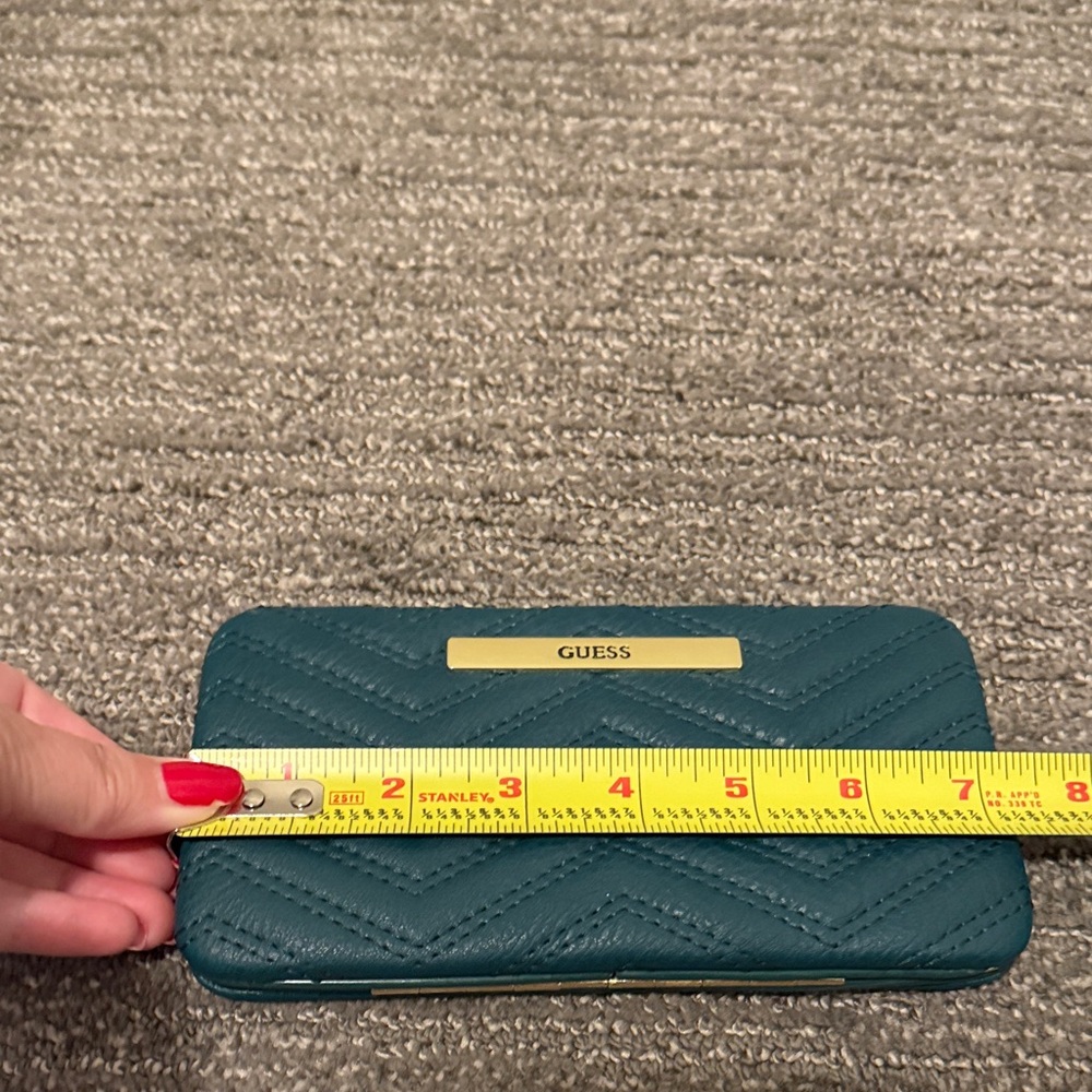 Guess Dark Green/Teal Quilted Wallet with Gold Detail - Picture 6 of 7